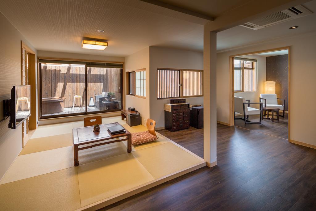 Nazuna Kyoto Nijo-Jo Esterno foto